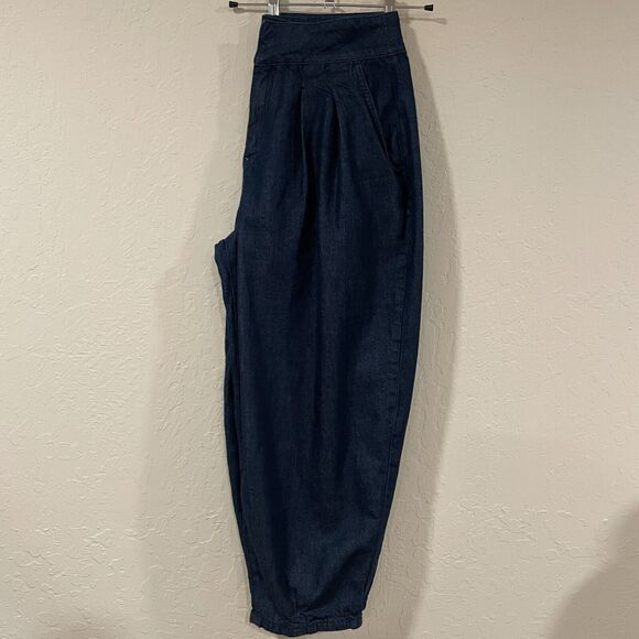 ~~ANTHROPOLOGIE Pilcro Porto 31 Pleated High Rise Tapered Jeans Dark Blue Pocket - Picture 9 of 16